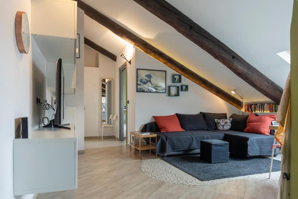 Cozy Attic In The City Center Torino Dış mekan fotoğraf